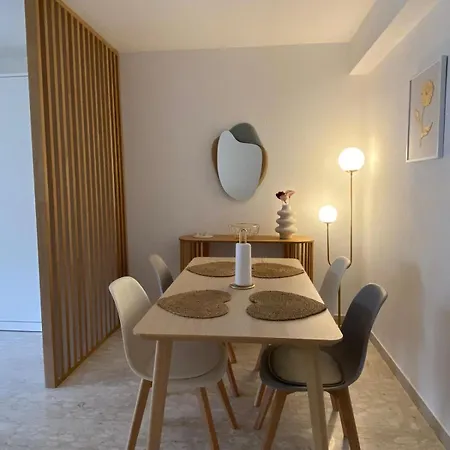 Sanary- La Vie Est Belle- Centre 2 Minutes A Pied- 5 Minutes Apartamento *